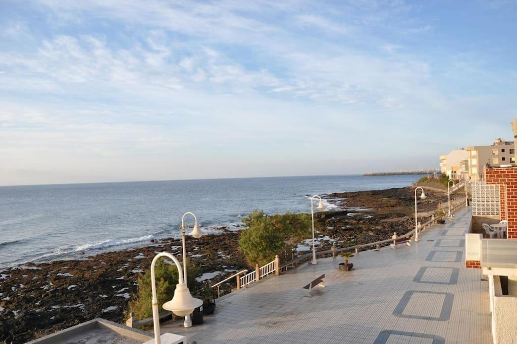 Apartamento En Arinaga En Primera Linea المظهر الخارجي الصورة